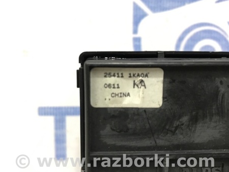 ФОТО Кнопка стеклоподъемника для Nissan Juke (10-19) Київ