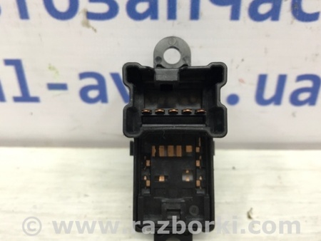 ФОТО Кнопка стеклоподъемника для Nissan Juke (10-19) Киев