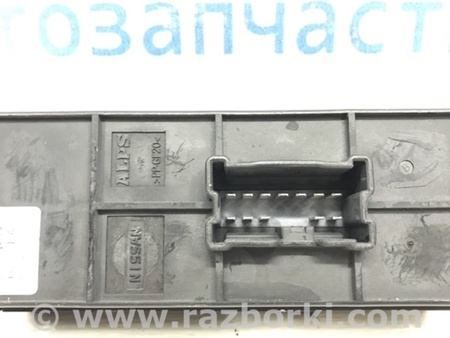 ФОТО Кнопка стеклоподъемника для Nissan Juke (10-19) Киев