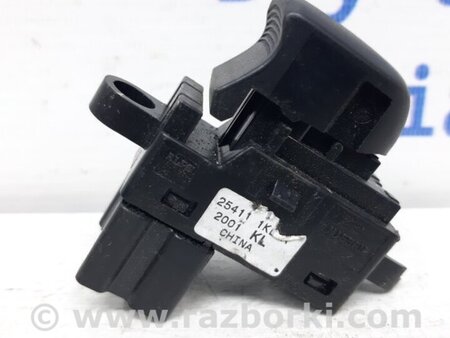 ФОТО Кнопка стеклоподъемника для Nissan Juke (10-19) Киев