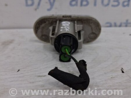 ФОТО Повторитель поворотника для Dacia Duster Киев