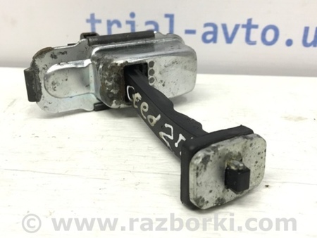 ФОТО Ограничитель двери передний левый для KIA Ceed Киев