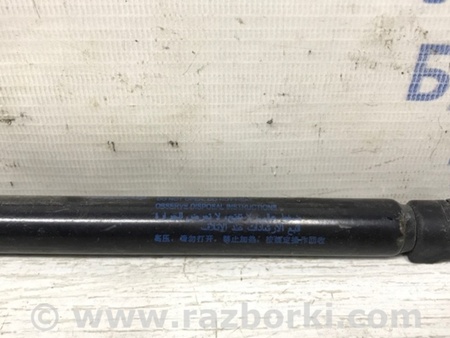 ФОТО Амортизатор крышки багажника для Nissan Qashqai/Roque Sport (2014-2017) Киев