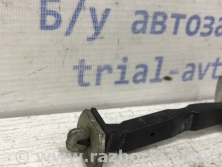 ФОТО Ограничитель двери передний правый для Nissan Qashqai/Roque Sport (2014-2017) Киев