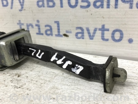 ФОТО Ограничитель двери передний левый для Nissan Qashqai/Roque Sport (2014-2017) Киев