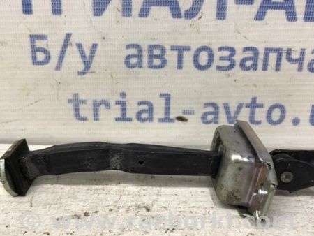 ФОТО Ограничитель двери задний левый для Nissan Qashqai/Roque Sport (2014-2017) Киев