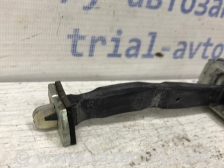 ФОТО Ограничитель двери задний левый для Nissan Qashqai/Roque Sport (2014-2017) Киев