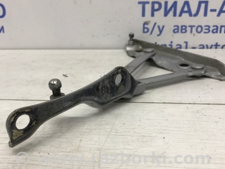 ФОТО Петля крышки багажника правая для Infiniti Q50 Киев