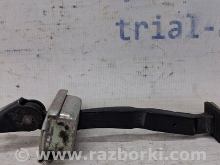 ФОТО Ограничитель двери передний левый для Nissan Qashqai/Roque Sport (2014-2017) Киев