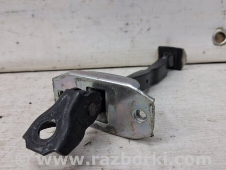 ФОТО Ограничитель двери задний левый для Nissan Qashqai/Roque Sport (2014-2017) Киев