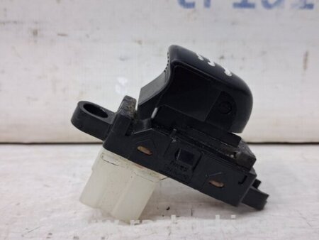 ФОТО Кнопка стеклоподъемника для Nissan Qashqai/Roque Sport (2014-2017) Киев