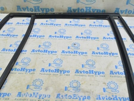 ФОТО Уплотнитель стекла с молдингом задний правый для BMW X3 G01 Одесса