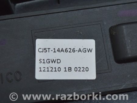 ФОТО Накладка двери боковая перед лев для Ford Escape 3 (01.2012-12.2018) Одесса