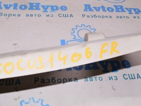 ФОТО Накладка центральной стойки верхняя (ремень) правая для Ford Focus 3 (01.2010 - 03.2018) Одесса