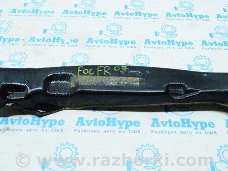 ФОТО Уплотнитель крыла дверь-крыло прав для Ford Focus 3 (01.2010 - 03.2018) Одесса