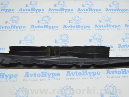 ФОТО Уплотнитель крыла капот-крыло лев для Ford Fusion USA 2 поколение (12-20) Одесса