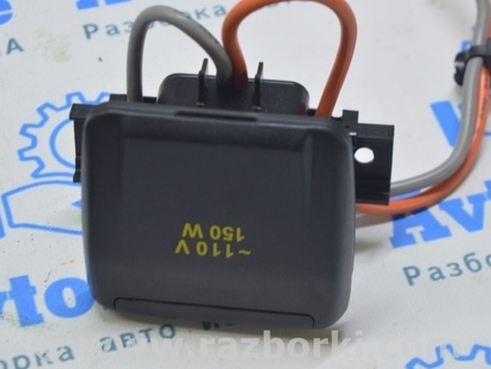 ФОТО Инвертер на розетку в подлокотнике для Ford C-Max Mk1, Mk2 Одесса