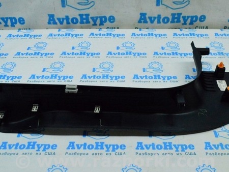 ФОТО Накладка порога перед прав для Ford Escape 4 (01.2018-...) Одесса