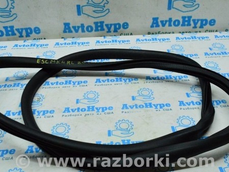 ФОТО Уплотнитель дверного проема зад лев для Ford Escape 4 (01.2018-...) Одесса