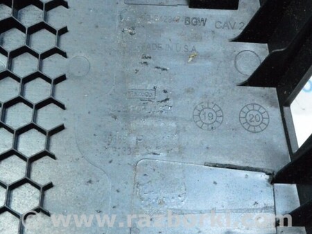 ФОТО Заглушка крышки багажника лев для Ford Escape 4 (01.2018-...) Одесса