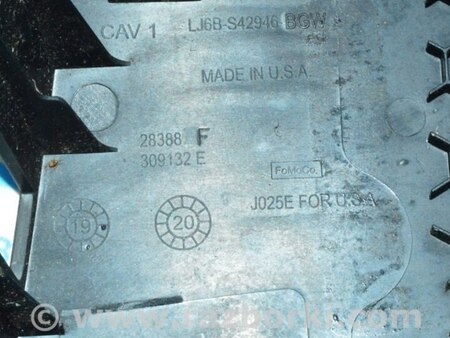 ФОТО Заглушка крышки багажника прав для Ford Escape 4 (01.2018-...) Одесса