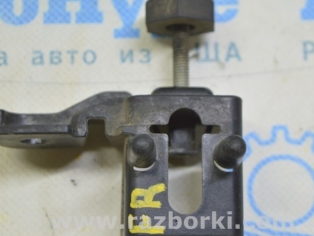 ФОТО Отбойник капота с кронштейном правый для Ford Fusion USA 2 поколение (12-20) Одесса