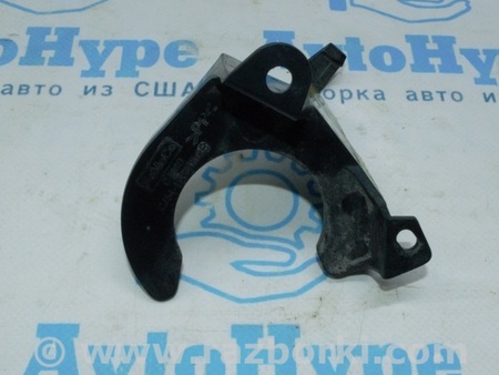 ФОТО Крепление горловины бачка омывателя для Ford Escape 3 (01.2012-12.2018) Одесса