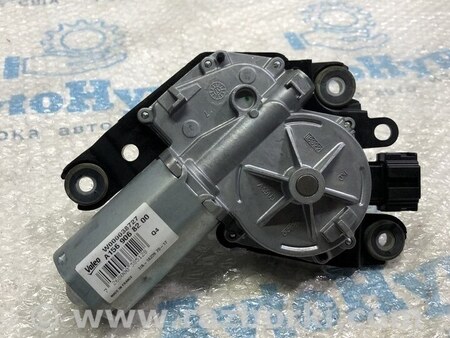 ФОТО Трапеция дворников с моторчиком зад для Infiniti QX30 (15-19) Одесса