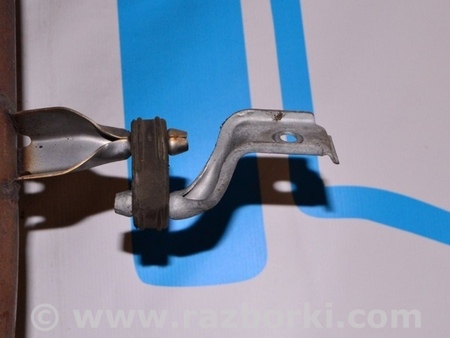 ФОТО Кронштейн глушителя центр для Infiniti QX30 (15-19) Одесса