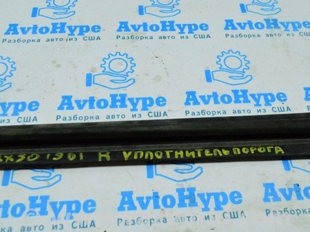 ФОТО Уплотнитель дверей на пороге прав для Infiniti QX50 Одесса