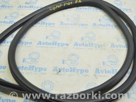 ФОТО Уплотнитель дверного проема передний правый для Jeep Compass (17-21) Одесса