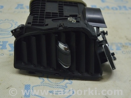 ФОТО Дефлектор воздуховода торпедо центр прав для Jeep Compass (17-21) Одесса