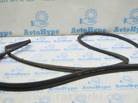 ФОТО Уплотнитель двери перед лев для Jeep Patriot (10-17) Одесса