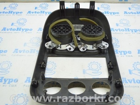 ФОТО Дефлектор воздуховода торпеды центральный левый для Jeep Patriot (10-17) Одесса