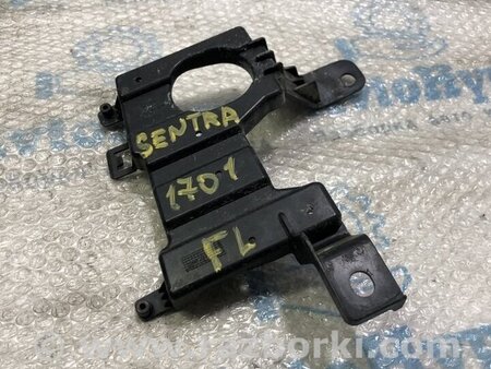 ФОТО Крепление решетки радиатора лев для Nissan Sentra B17 (12-19) Одесса