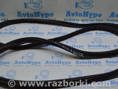 ФОТО Уплотнитель (резина) двери багажника для Toyota Highlander (13-19) Одесса