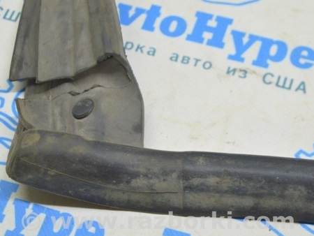 ФОТО Уплотнитель двери нижний зад прав для Toyota Sequoia (08-17) Одесса