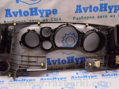 ФОТО Накладка щитка приборов для Toyota Sequoia (08-17) Одесса