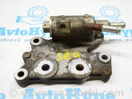 ФОТО Фланец (тройник) охладителя кпп для Toyota Sequoia (08-17) Одесса