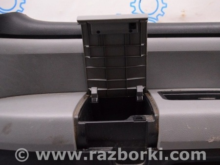 ФОТО Обшивка арки левая сераяцарапины для Toyota Sequoia (08-17) Одесса