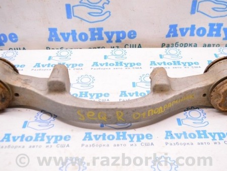 ФОТО Крепление заднего редуктора для Toyota Sequoia (08-17) Одесса