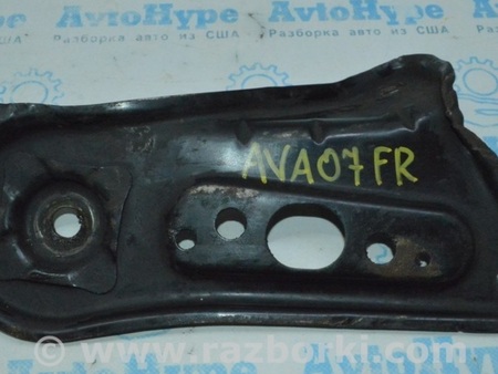 ФОТО Лопух переднего подрамника перед прав для Toyota Avalon XX30 (12.2004-10.2012) Одесса