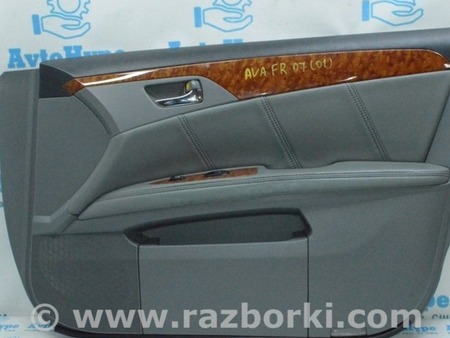 ФОТО Обшивка двери (карточка) перед прав для Toyota Avalon XX30 (12.2004-10.2012) Одесса