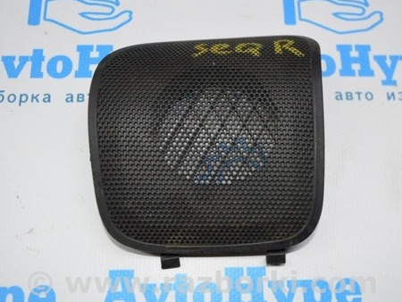 ФОТО Сетка динамика прав для Toyota Sequoia (08-17) Одесса