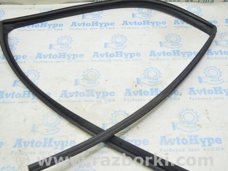 ФОТО Уплотнитель стекла задний левый usa/euro для Toyota Camry 50 XV50 (11-14) Одеса