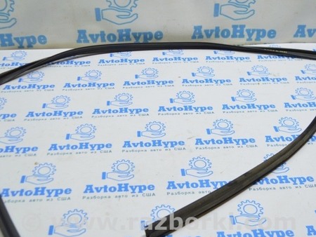 ФОТО Уплотнитель стекла передний левый usa/euro для Toyota Camry 50 XV50 (11-14) Одеса