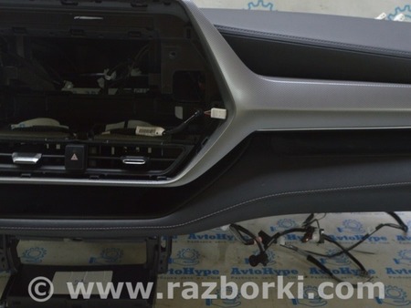 ФОТО Накладка передней панели с воздуховодом для Toyota Highlander (2019-) Одесса