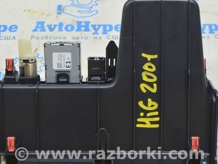 ФОТО Прикуриватель в передней панели для Toyota Highlander (2019-) Одесса