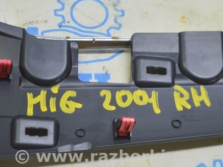 ФОТО Накладка центральной консоли боковая для Toyota Highlander (2019-) Одесса