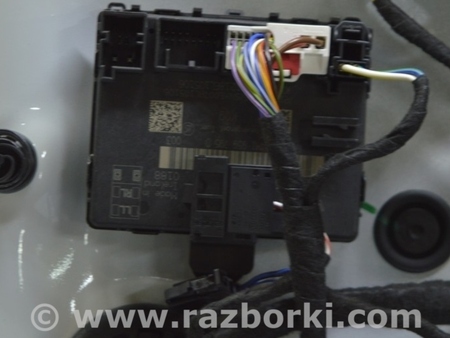 ФОТО Компьютер двери зад прав для Volkswagen Touareg (18-...) Одесса